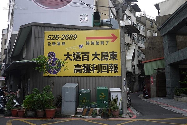 房市交易清淡,不少建商主打高投報、保證租約吸客。(好房網News記者賈蓉/攝影)