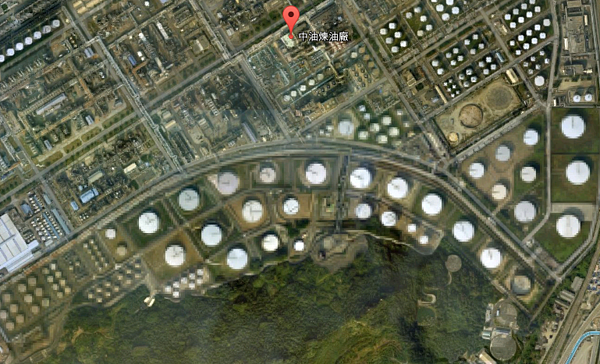 高雄煉油廠即將搬遷,傳後勁舊社區地價翻倍飆漲。(翻攝自Google Map)