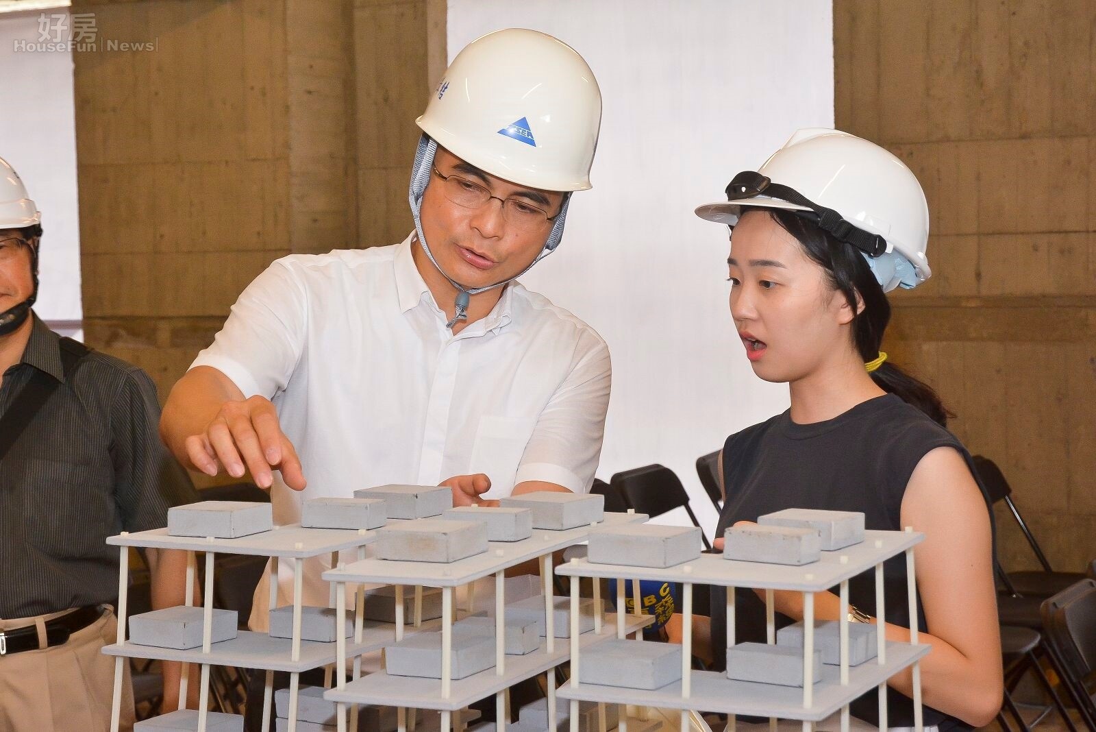 戴雲發強調,營建團隊能針對施工安全品質較重要的地方拍照,並提供消費者完整建築安全履歷,未來擴及更多營建團隊更用心提升結構安全品質、研發容易施工且有助施工品質的工法,更能滿足消費者對安全居住的需求。(好房網News記者 陳韋帆/攝影)