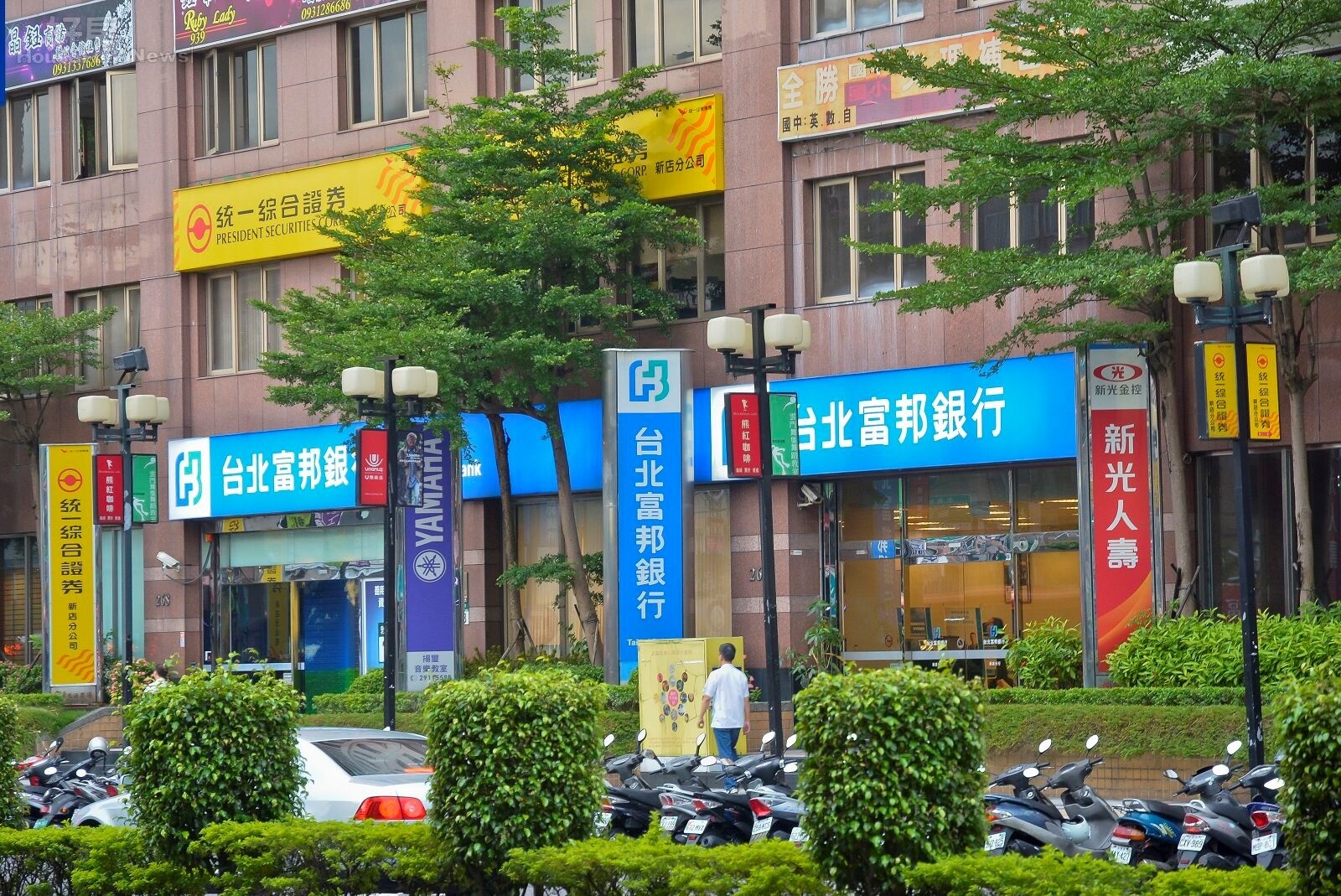 現行房價高漲,年輕人想買房只能依靠房貸。(好房網News記者 陳為帆/攝影)