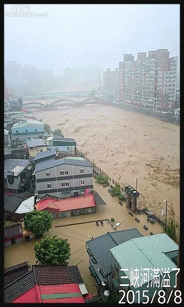 三峽老街旁三峽溪 清水橋快滅頂