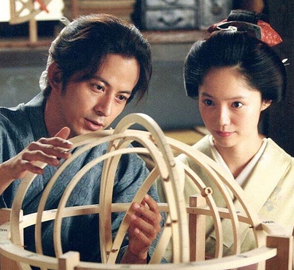 宫崎葵与冈田准一宣布结婚(图/《天地明察》剧照,翻摄自宫崎葵ig)