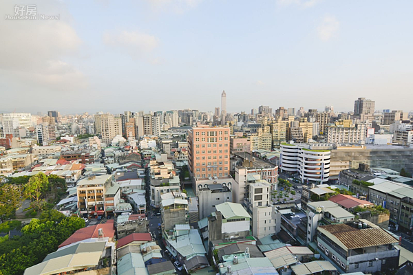 台北橋周邊鳥瞰圖,台北橋,大橋頭,捷運大橋頭站,大橋頭捷運站,重慶北路,民權西路,民生西路,承德路,台北鳥瞰圖,街景,鳥瞰圖。(好房news記者 陳韋帆/攝影)