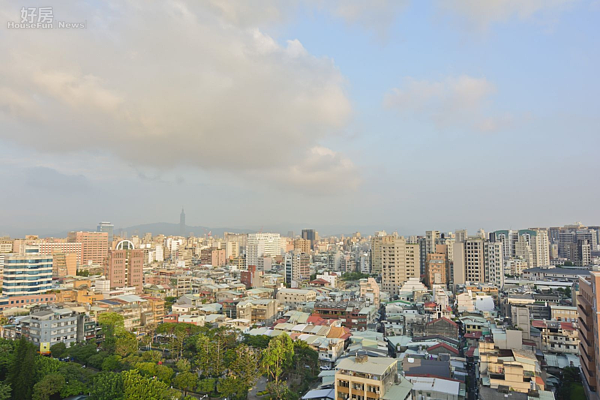 台北橋周邊鳥瞰圖,台北橋,大橋頭,捷運大橋頭站,大橋頭捷運站,重慶北路,民權西路,民生西路,承德路,台北鳥瞰圖,街景,鳥瞰圖。(好房news記者 陳韋帆/攝影)