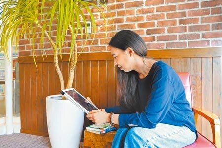 台北市立圖書館「電子書」借閱量暴增,與去年6月電子書的借閱量10萬4083冊相比,今年6月電子書的借閱量達到47萬5054冊,成長3.56倍。(本報資料照片)