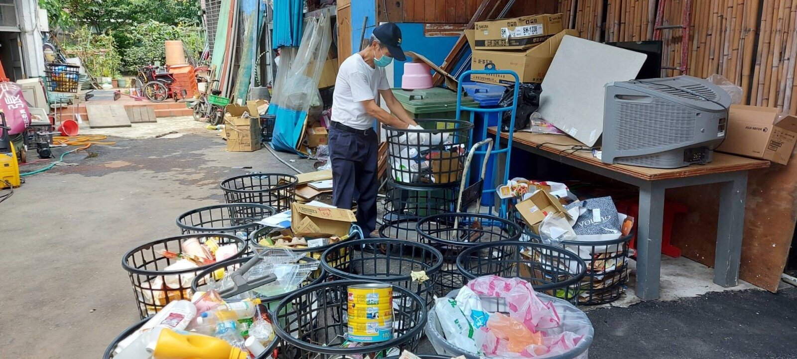 板橋區社後里資源回收。圖/莊晉貴里長提供