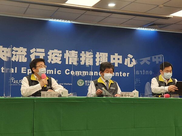 陳時中表示,一切都要先做降級準備,這周會與地方政府討論鬆綁措施及相關業別。圖/聯合資料照