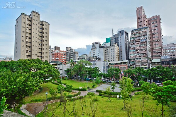 萬華區社會住宅基地,昆明街、開封街二段交接口,中興國小校舍舊址,萬華區房產俯瞰圖,落實居住正義政策,台北好好看系列綠地。(好房News記者陳韋帆/攝影)