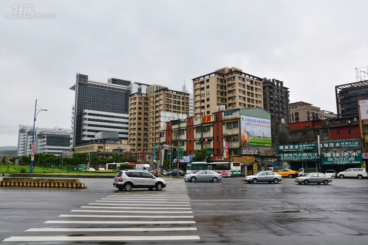 南港軟體園區,三重路與經貿二路街景。(好房News記者 陳韋帆/攝影)