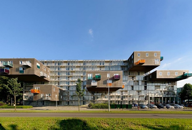 荷蘭的Wozoco公寓，像俄羅斯方塊遊戲一樣突出來的房屋設計。（圖片來源Wozoco網站）