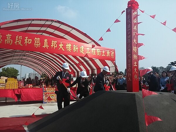 台南鐵路地下化專案照顧住宅已動工，但市府與拆遷戶的爭議尚未解決。（截取自台南市府網站）