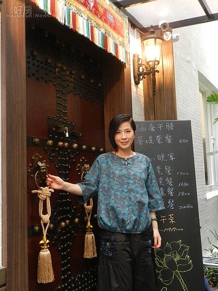 1.彭立除了是歌手、創作才女之外,也是素食達人,因為喜愛素食跟沉香,在台北開了「一九三象佐沉香藝術禪食」!