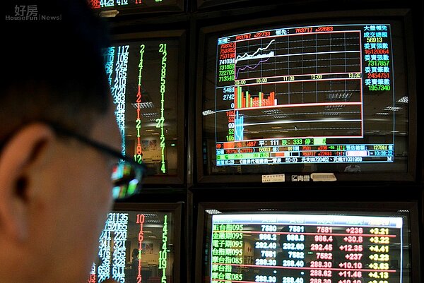 台股逆勢拉抬兩百多點。(好房網News記者 陳韋帆/攝影)