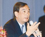 嚴凱泰喊話　不擔心景氣