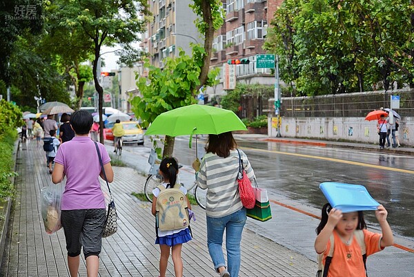 學區常常是父母選擇房子的考量之一。（好房網News記者 陳韋帆／攝影）