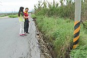 大肚溪堤岸道路崩落　陳情沒人理