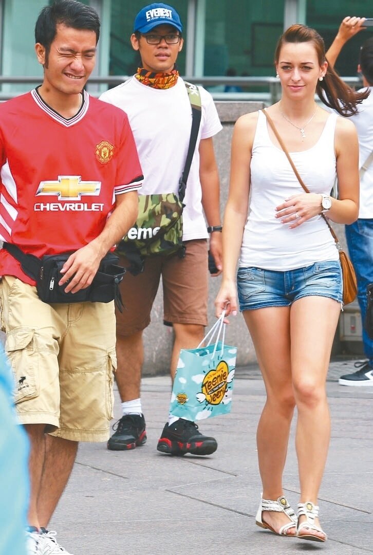 今明兩天全台各地都是多雲到晴的好天氣，但周日將有鋒面接近。 記者王騰毅/攝影