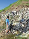 潮境公園數百噸垃圾裸露　威脅軟絲產房生態