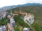 丹鳳山建案復工　都發局再研究