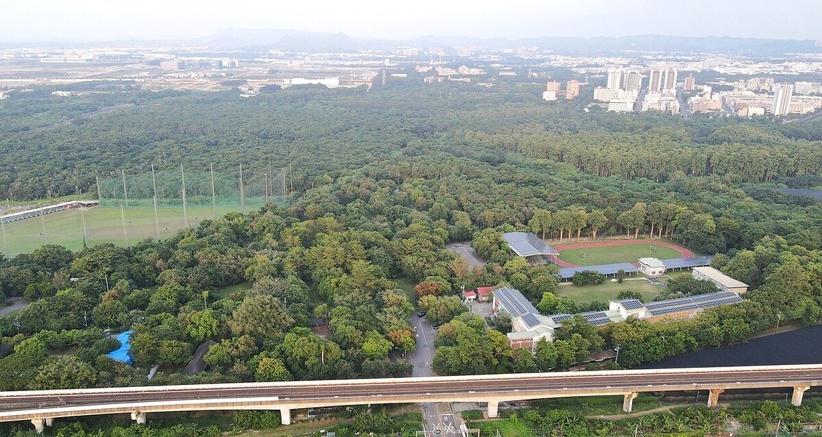 高雄市橋頭新市鎮三期開發案遇環團抗議。圖/高雄市森林城市協會提供