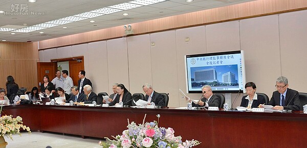為振興台灣經濟不振之狀況,央行總裁彭淮南宣佈實施貨幣寬鬆政策。(好房網News記者 陳韋帆 / 攝影)
