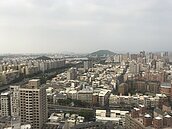 150萬年薪買3300萬房？首購族挑戰「年薪22倍」　網傻眼：家裡沒礦不用想