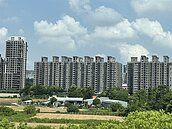 高雄1500萬想換屋卻處處卡關？一家四口看房看到心很累：不是太老就是太小