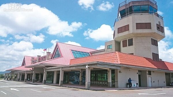 恆春機場從去年9月起就沒有再飛,明年下半年將決定存廢,地方民意幾乎一面倒地反對廢機場。(記者潘欣中/攝影)