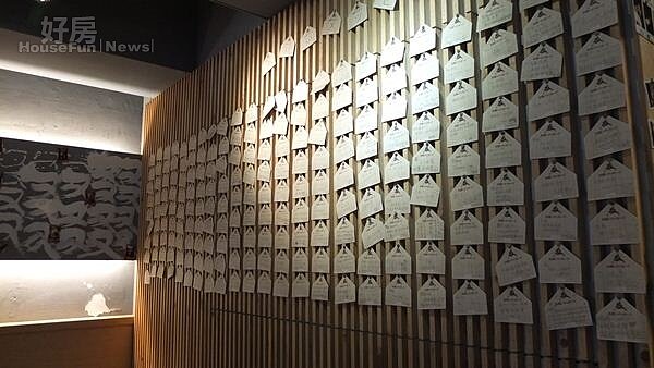 5.客人都能寫的日式祈福小物,在店內格外醒目。