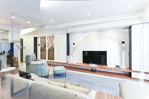 北歐風住家強調自然、放鬆，因此住家愈單純愈好。牆面以素白為佳，壁櫃、沙發應以大地色為主。 （永慶居家中心／提供
分享）
