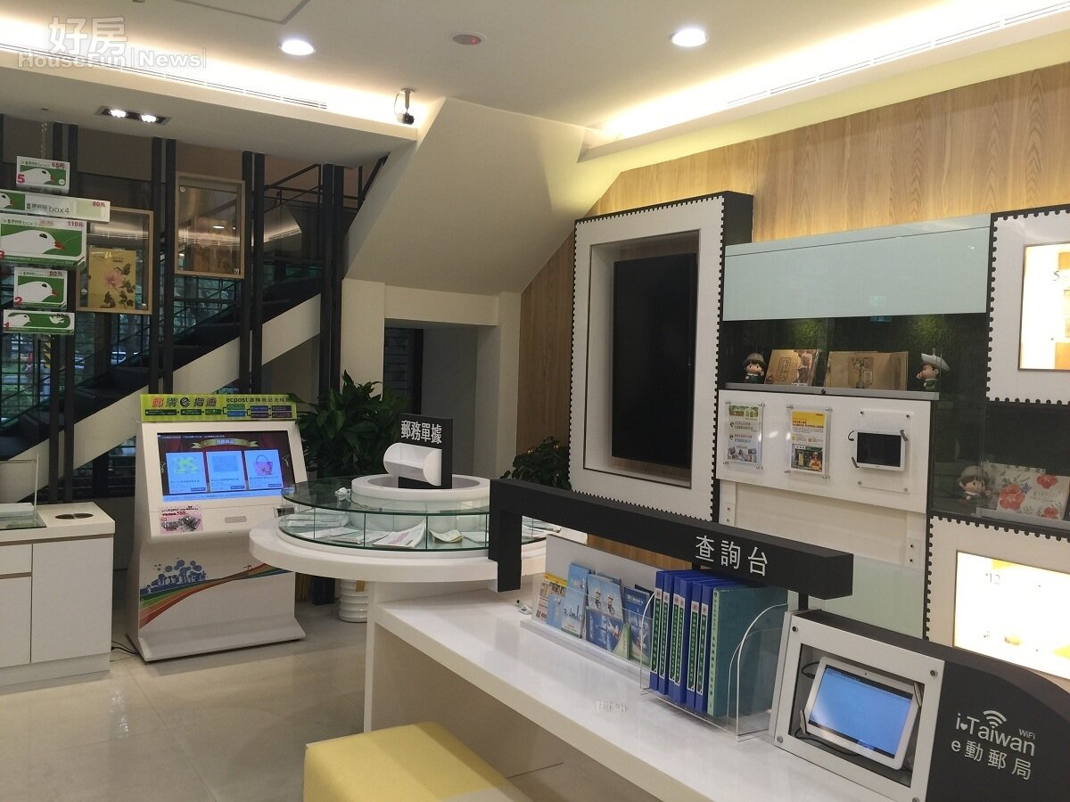 帝寶旁的仁愛郵局翻新改裝。（好房網News記者 王永貞／攝影）