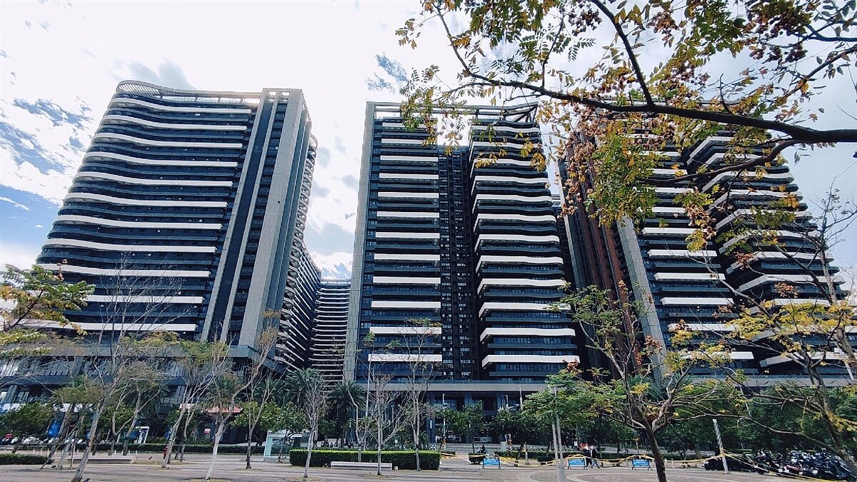 淡水區總價1500萬元以內成屋和預售屋交易占比均超過7成，且坪數差距僅0.2坪。圖／永慶房產集團提供