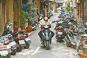 北市路邊停車格　12月起全面收費