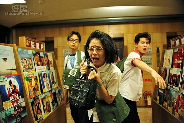 8.為了重現1990年代流行風潮,除了到泡沫紅茶店取景,電影劇組也特地前往西門町電影館取景。