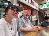 有錢就買房！「最美歐巴桑」陳美鳳大讚高雄人情味　鬆口動念南下置產