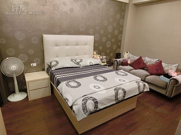 3.位於松山區的租屋處約8坪,當初就是被宛如精品套房的現成裝潢給吸引。