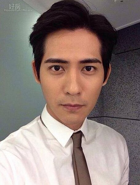 2.個性低調的仔仔,喜歡寧靜生活環境。(摘自周渝民臉書)