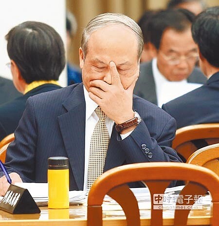 口徑不一? 證交稅究竟是否內含證所稅?央行總裁彭淮南2日備詢時表達立場,認為證交稅已內含證所稅,口徑與金管會主委曾銘宗一致,但與財政部長張盛和(上圖)不同調。(陳信翰攝)