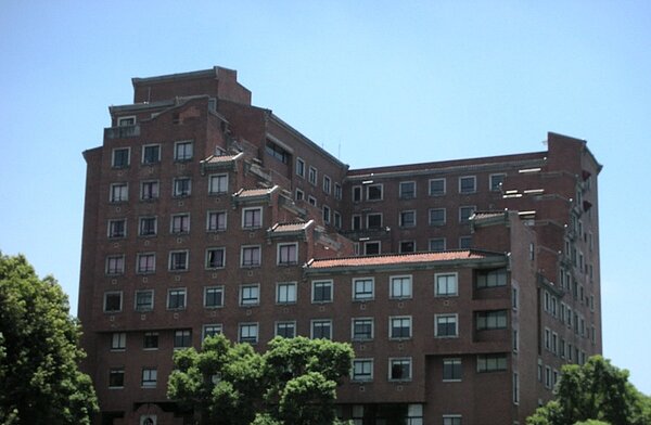 台北市劍潭青年中心，將於2017年由台北市政府接管。（翻攝自Google Map）