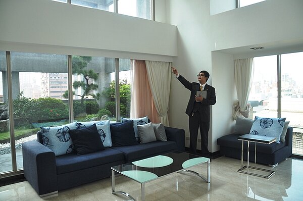 明年地價稅一定漲,民眾又要傷荷包了。(圖/蔡佩蓉)