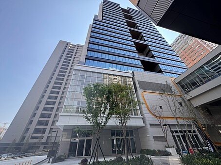 捷運綠線四維國小站開發大樓取得使照。圖／台中市政府捷運工程局提供