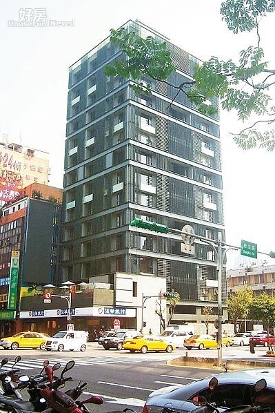 「元大101」是信義計畫區周邊最早的小豪宅,日前成交價較去年大砍20萬元。 報系資料照