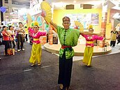 台北旅展　毛揆助陣拉抬買氣