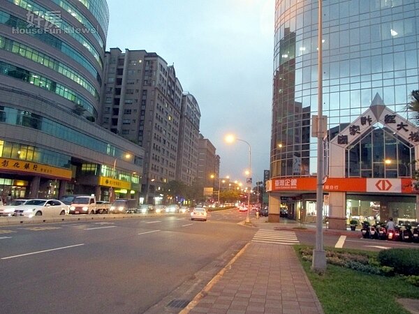 內湖四期 街景(好房網News記者黃彥翔攝影)