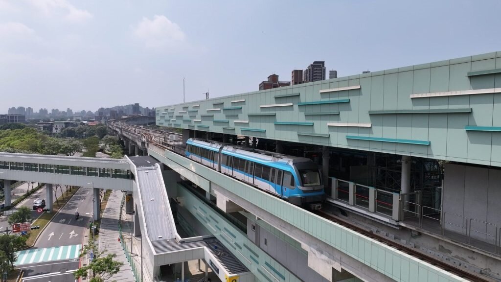 捷運三鶯線預計5月報請交通部履勘，力拚6月通車。圖／新北市捷運局提供