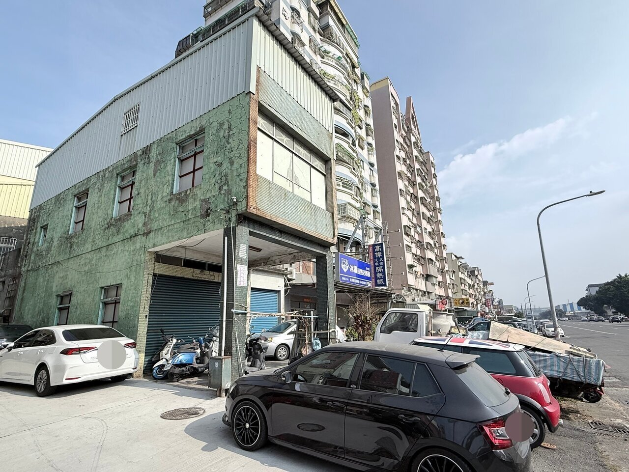 雲林縣稅務局提醒，違章建築仍須設立稅籍並繳納房屋稅，且繳稅無法讓違建就此合法，呼籲民眾若有房屋增改建務必於完工30日內完成申報。為示意圖 宋原彰／攝影 