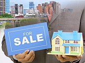 賣房打宗教牌　神明也來參一腳