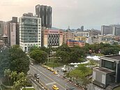 台北房市高壓預警　首季交易量年減幅度居六都之冠