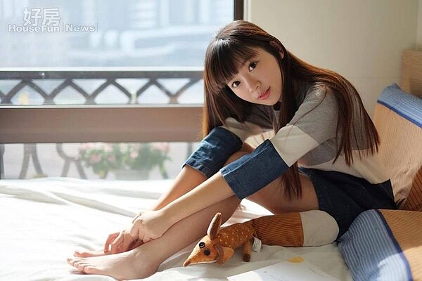 1.優格姐姐在台北擁有豐富租屋經驗,最近住進內湖套房,空間都是自己用心佈置的。