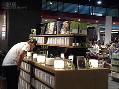 不吝嗇的試聞空間，供民眾直接體驗香氛帶來的美好感覺，喜歡哪種味道，馬上就買回家。（好房網News記者魏瑩華／攝影）